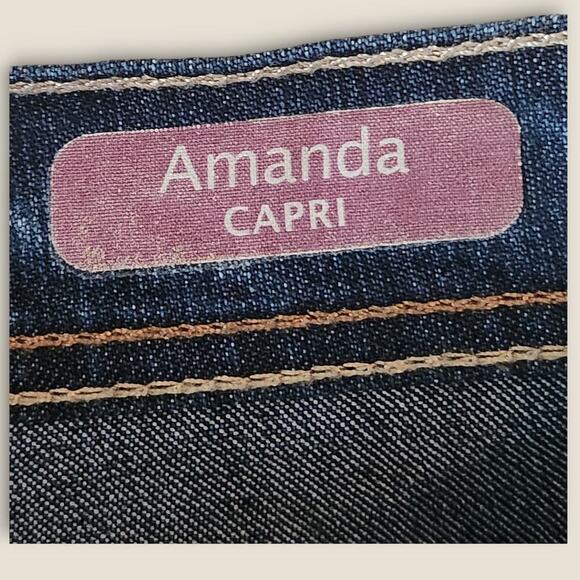 Gloria Vanderbilt Capris Women's Size 6 dark wash Amanda Capri - Picture 4 of 5